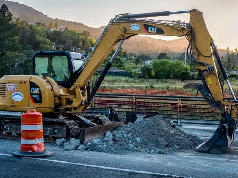 How To Change Bucket On Mini Excavator