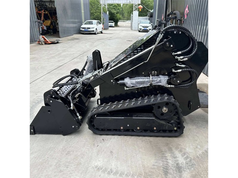QS-480T tracked mini skid steer loader side view
